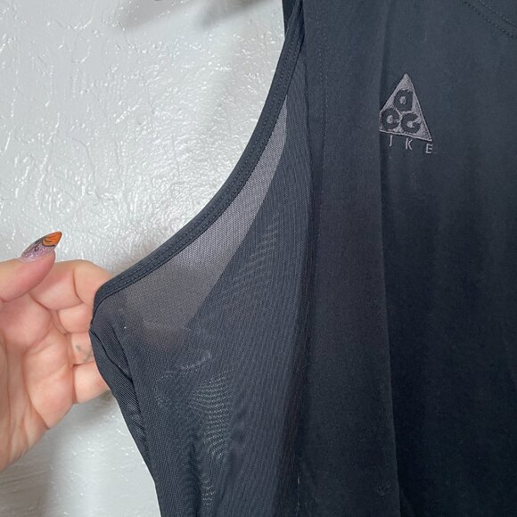Nike ACG Women M Black NRG Layered Training Tank Top Shirt Athleisure Granola - Picture 5 of 9